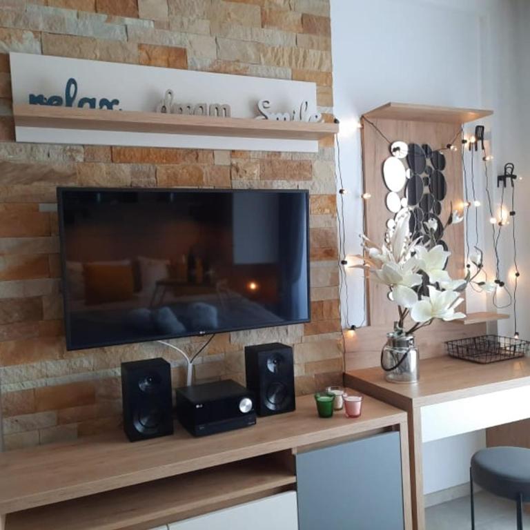Vistanova Milmari S33 - Studio - 23
