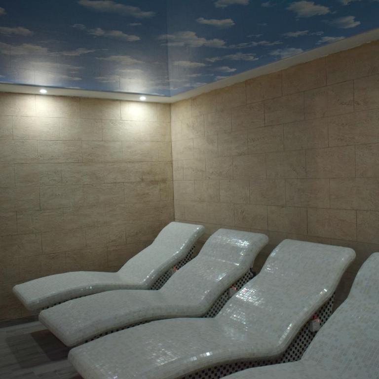 Vistanova Milmari S33 - Studio - 27