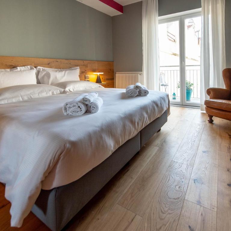 The Lion's Den BnB - Camera Matrimoniale Deluxe con Balcone - 6