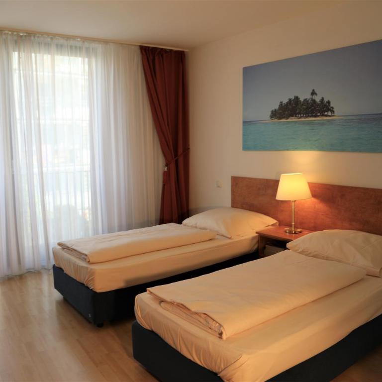 Hotel Christl München Innenstadt - Camera Matrimoniale con Bagno Privato - 4