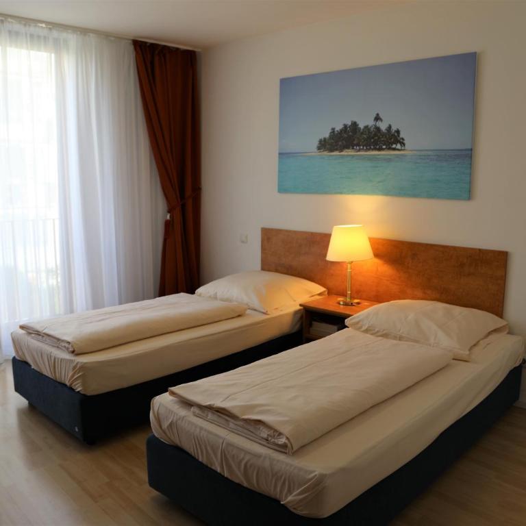 Hotel Christl München Innenstadt - Camera Matrimoniale con Bagno Privato - 2