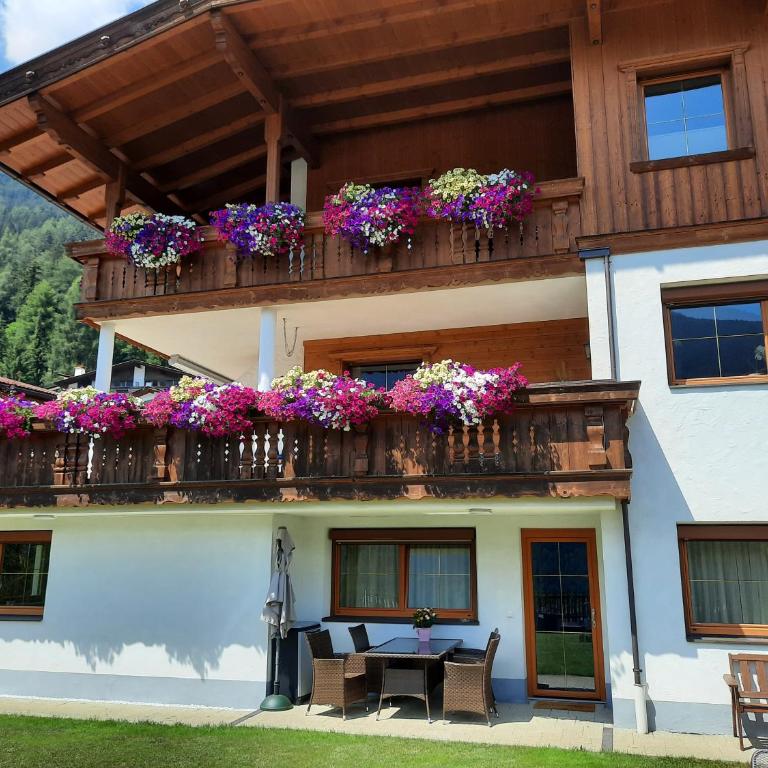 Ferienwohnung Auszeit Stubai - Apartment mit 2 Schlafzimmern - 2