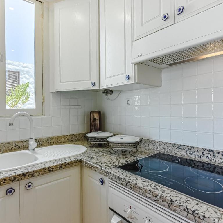 apartment APART AMERICA - 150 meters from the beach, free Wi-Fi - Apartamento de 1 dormitorio - 12