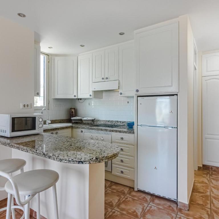 apartment APART AMERICA - 150 meters from the beach, free Wi-Fi - Apartamento de 1 dormitorio - 15