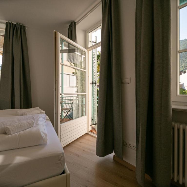 Apartment Central - Appartamento Superior con Balcone - 2