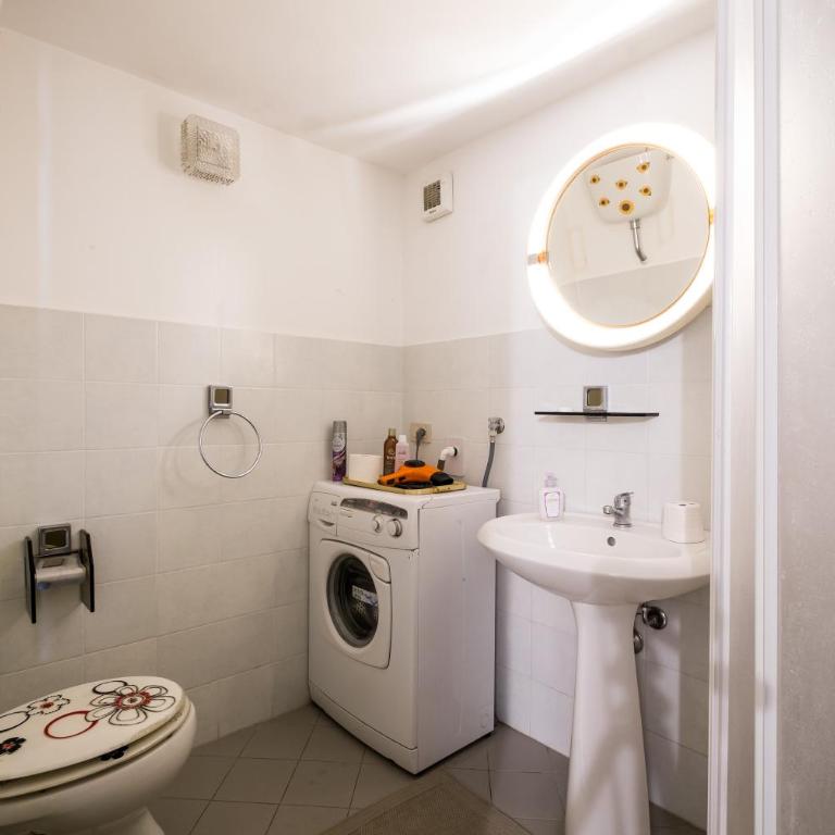 Surplus Charming Apartment - Appartamento con 2 Camere da Letto - 4