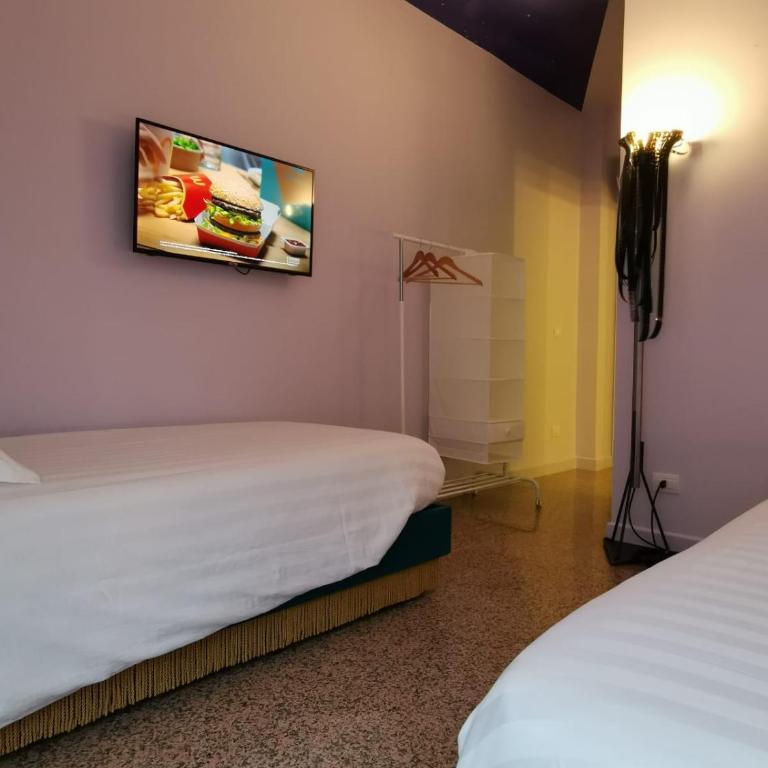 Red Carpet rooms - Classic Triple Room - 10