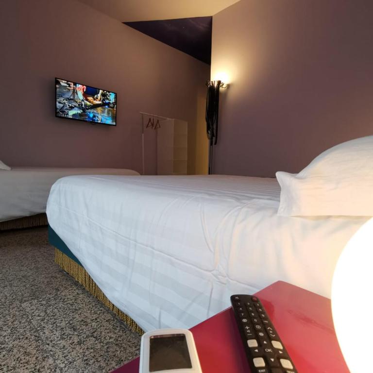 Red Carpet rooms - Classic Triple Room - 11