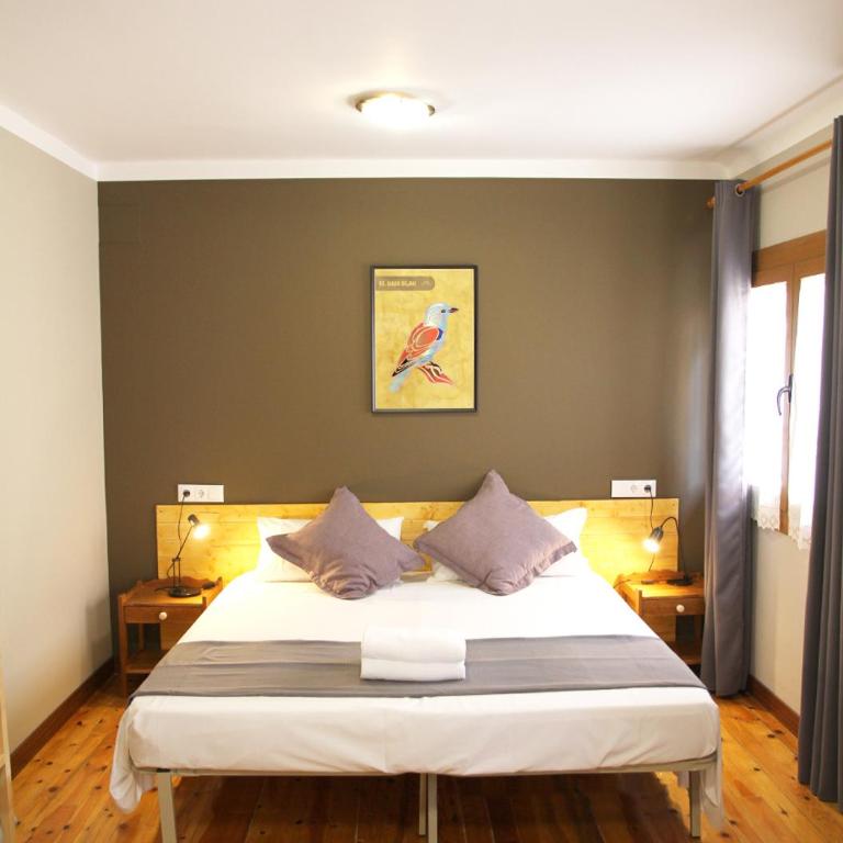 Hostal Fonda Prat - Camera Quadrupla con Bagno Privato - 8
