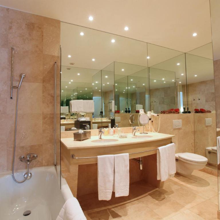 Hôtel du Grand Lac Excelsior - Junior Suite - Lake Side - 1