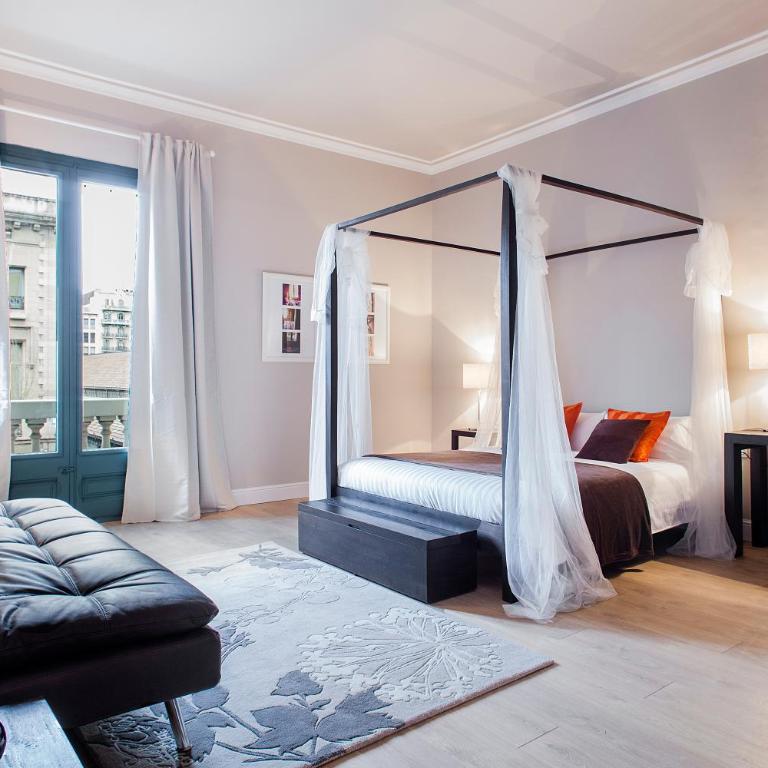 BacHome Gallery B&B - Suite with City View and Balcony - 1