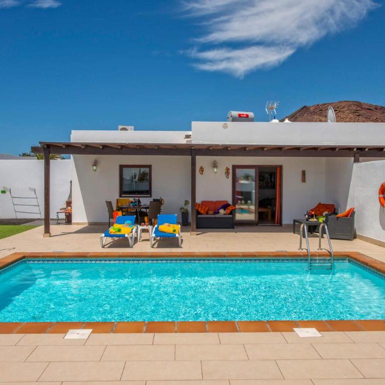 Ramon - Two-Bedroom Villa - 4