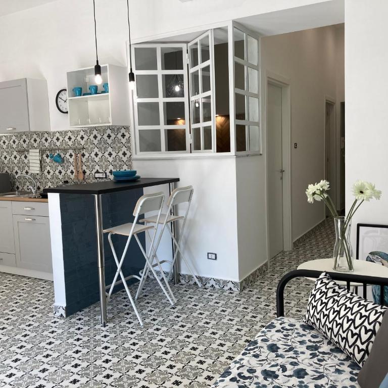Torno Torno intero appartamento tra mare e costiera - Appartamento con 1 Camera da Letto - 4