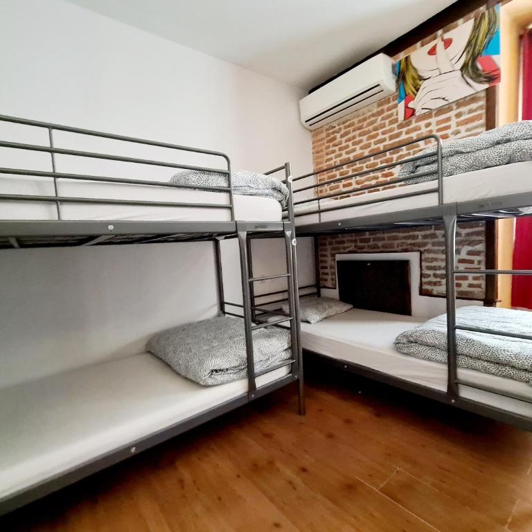 Arc House Madrid - Puerta del Sol Only Adults - Single Bed in Female Dormitory Room - 3