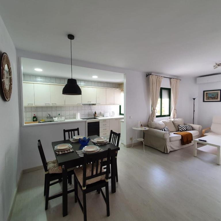 Estupendo Apartamento cerca de la Playa del Ancla - Apartment mit 2 Schlafzimmern - 10