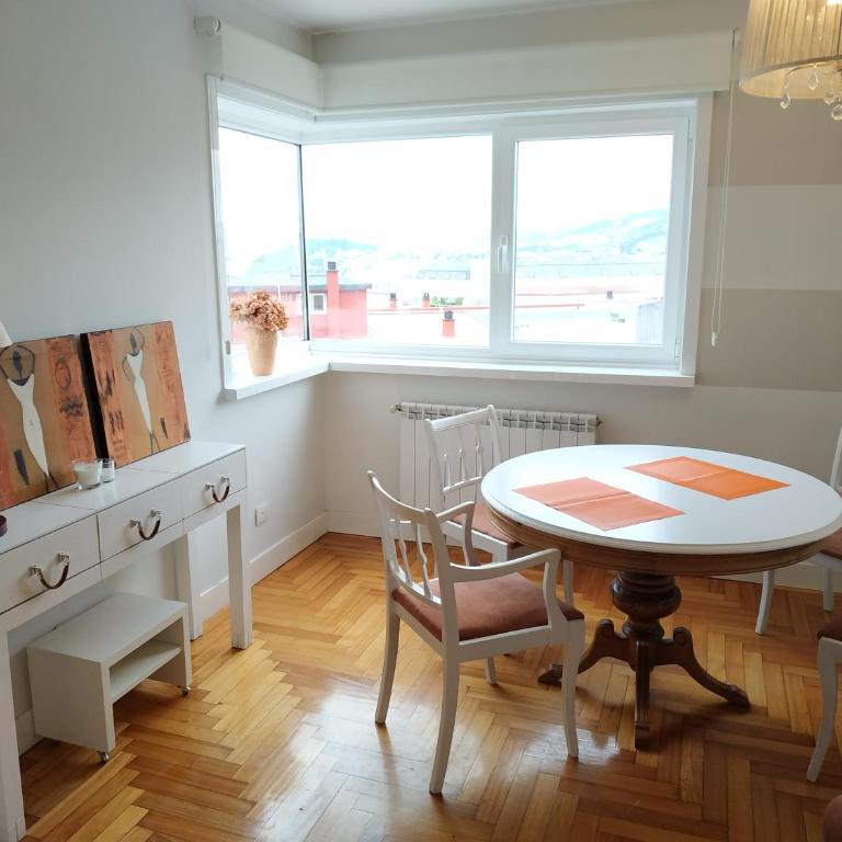 Apartamento Vigo Centro con Garaje - Apartamento de 2 dormitorios - 2