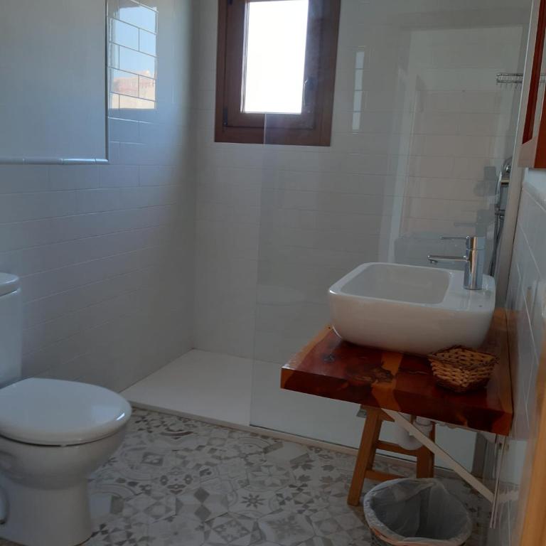 Hostal Marblau Ibiza - Habitación Doble - 2 camas - 6