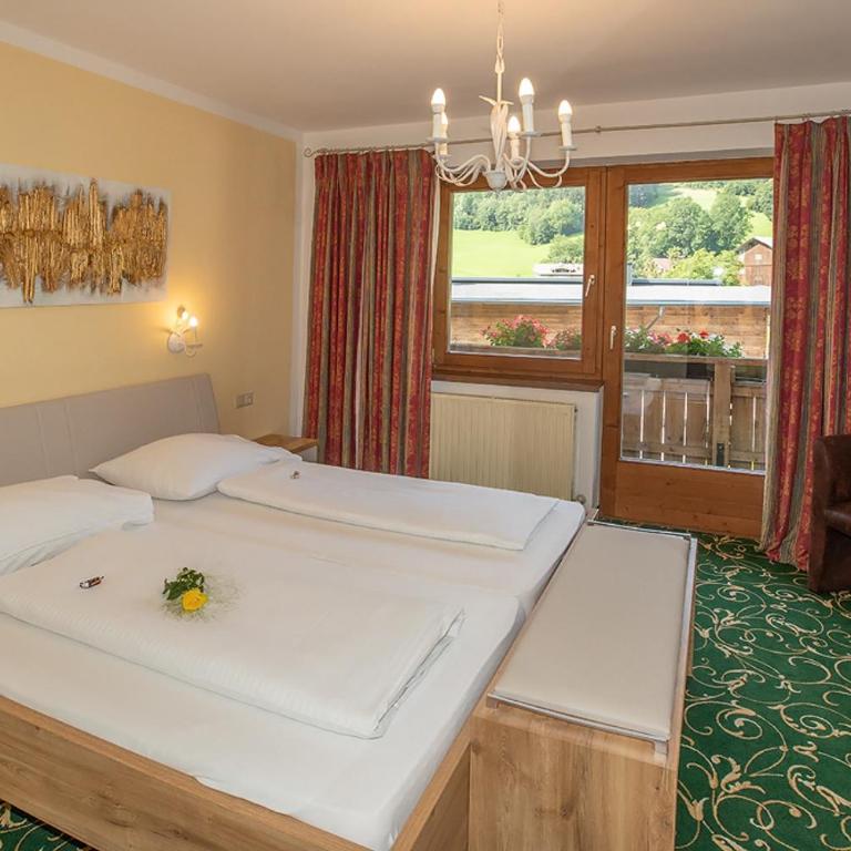 Hotel Pension*** Wiesenhof - Doppelzimmer mit Dusche - 11