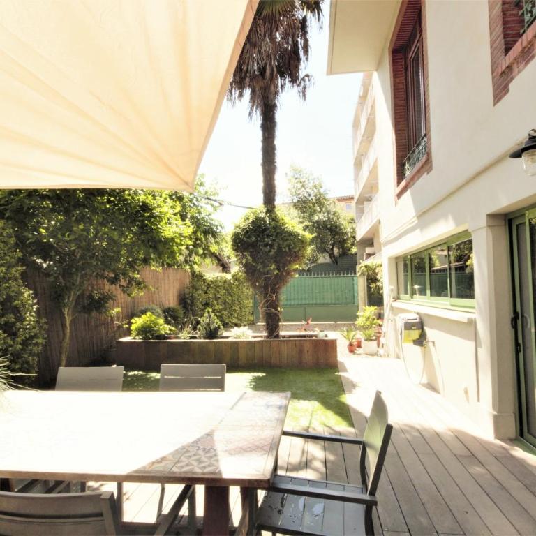 Apt T5 rénové avec bureau jardin et parking en centre ville - Apartment - 41