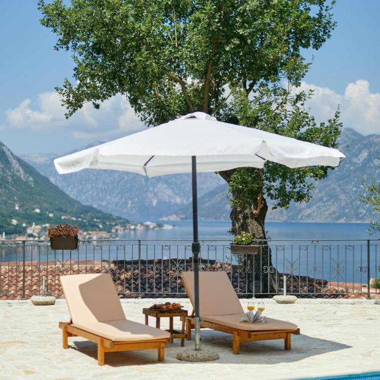 Kotor Sunset Apartments - Apartment with Balcony - 18