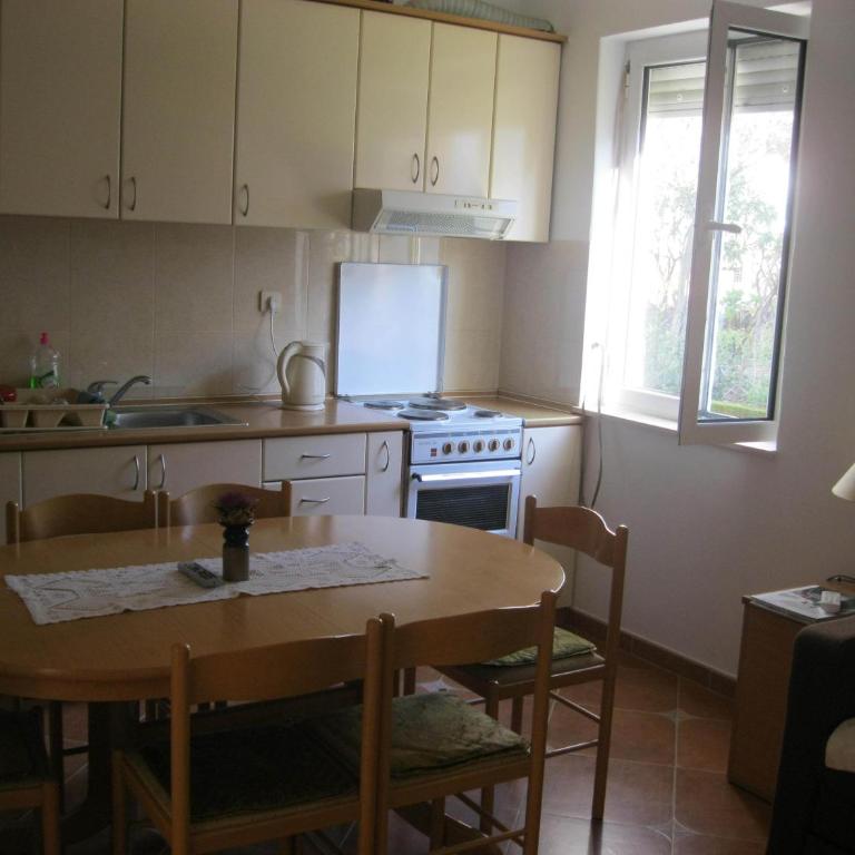 Apartments Miana - Apartman s 1 Spavaćom Sobom i Terasom - 4