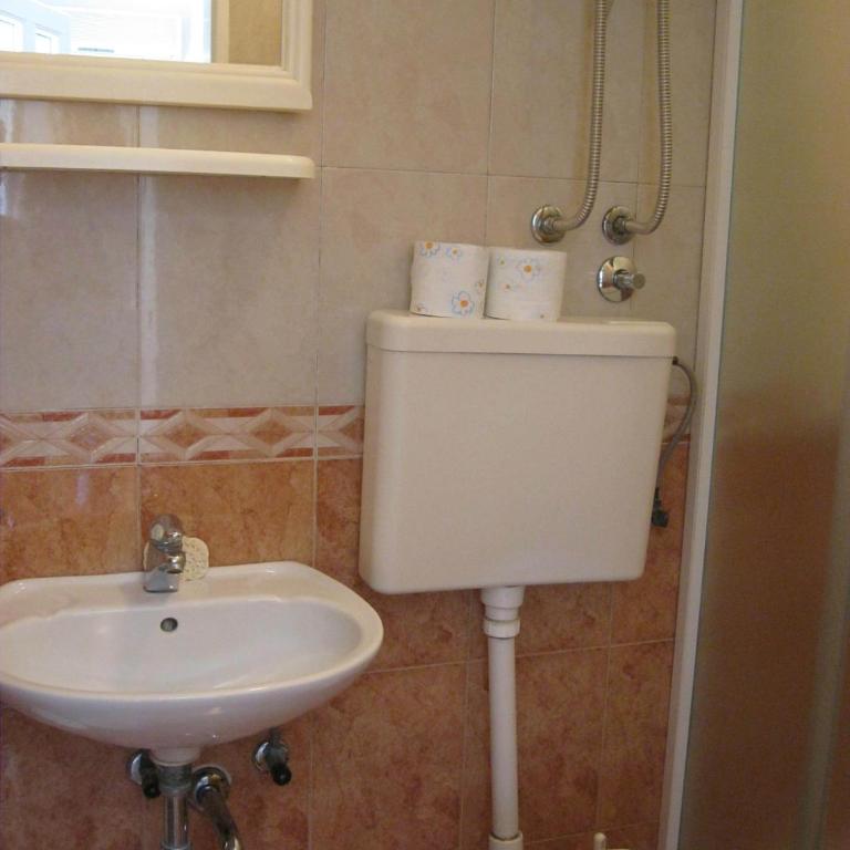 Apartments Miana - Apartman s 1 Spavaćom Sobom i Popločanim Dvorištem - 9