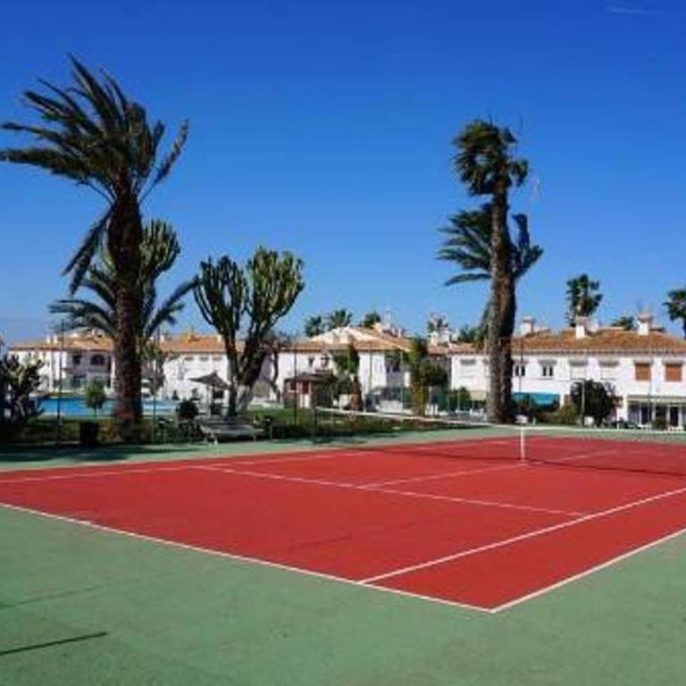 Costa Blanca Bungalow Lago jardin frente piscina 4 personas #PRP001 by Stay Orihuela Costa - Apartamento de 1 dormitorio - 3