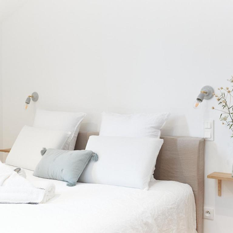 Maison 1634 - petit-déjeuner offert, parking, centre ville à pied, piscine, climatisation, cuisine - Chambre Lit King-Size Supérieure - 9