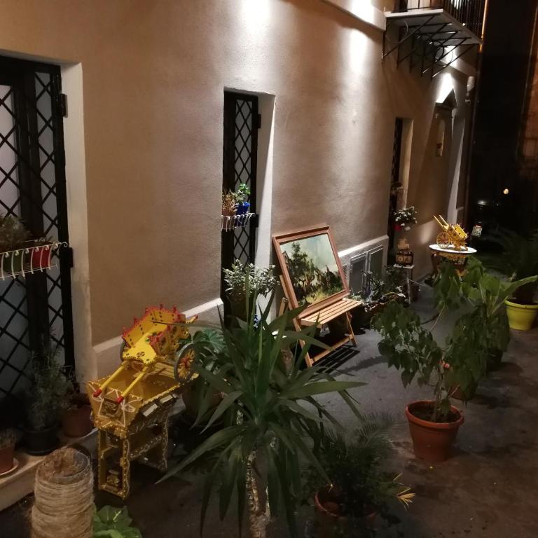 Casa Busari - Double Room with Balcony - 13