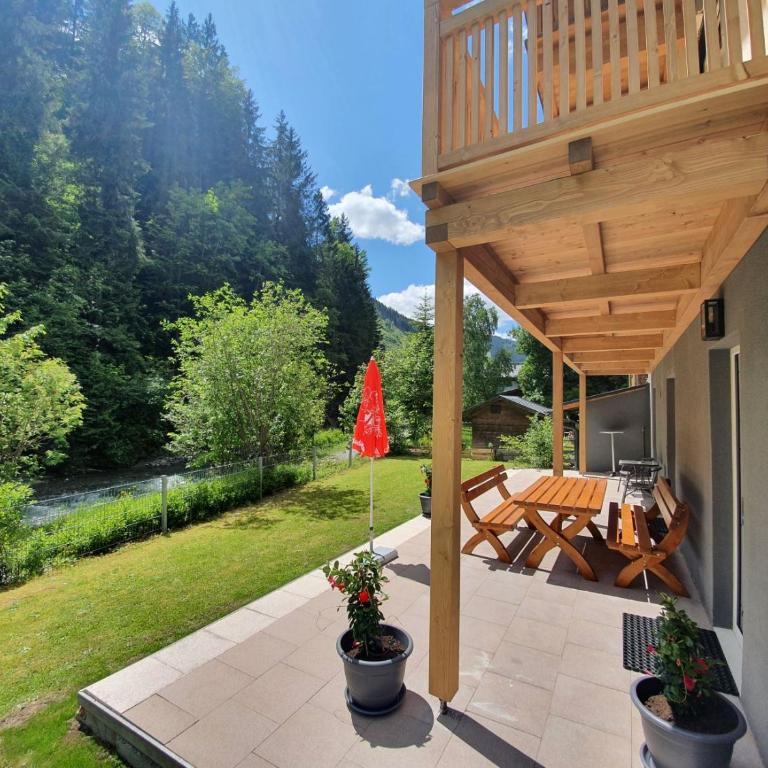 Alpen Ferienwohnungen Viehhofen near Saalbach & Zell am See - incl Sommercard - Apartment Alp 1 mit 2 Schlafzimmern - 4