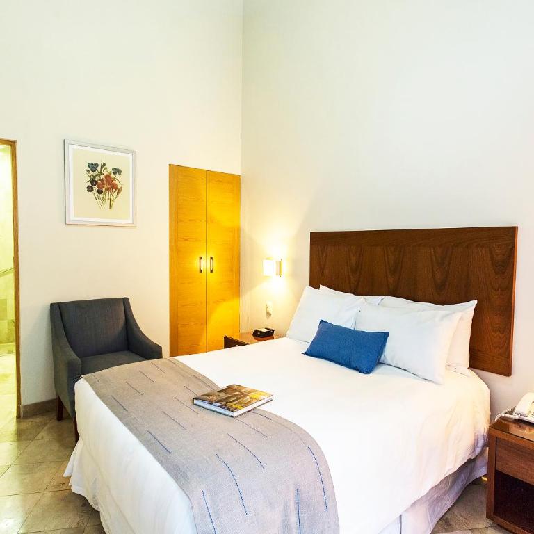 Hotel Parador de Alcalá - Habitación Clásica - 3