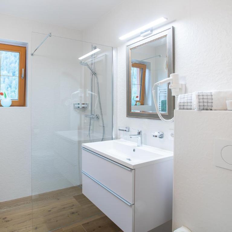 Gasthof Dorfwirt Sandgruber Ges.m.b.H - Großes Doppelzimmer - 12