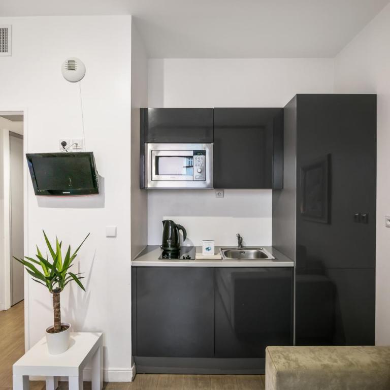 Comfort Aparthotel Lourdes Lorda - Studio Double Supérieur (4 Adultes) - 2