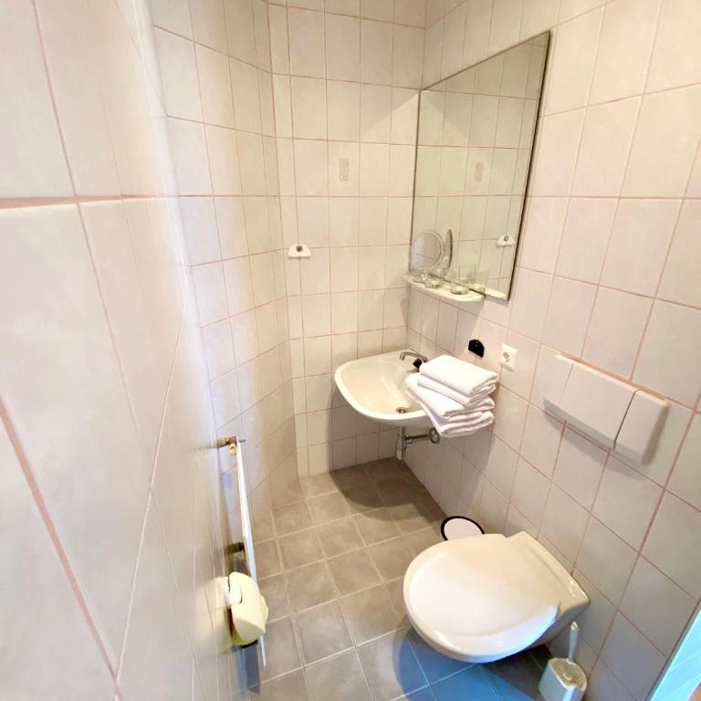 Pleschinhof - Doppelzimmer mit Balkon - 3