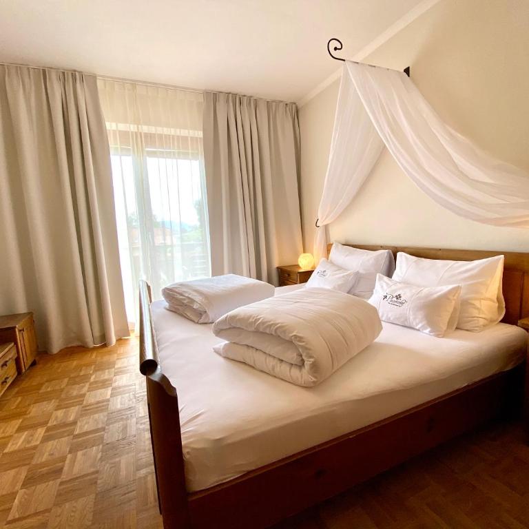 Pleschinhof - Apartment mit 2 Schlafzimmern - 1