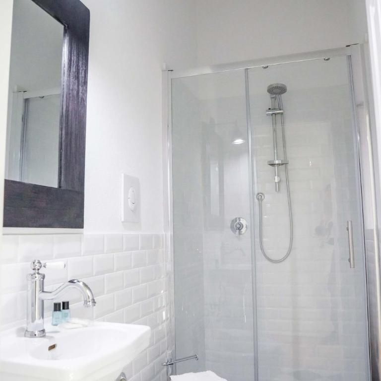 Art Apartment Black & White Suite - Appartamento con 2 Camere da Letto - 26