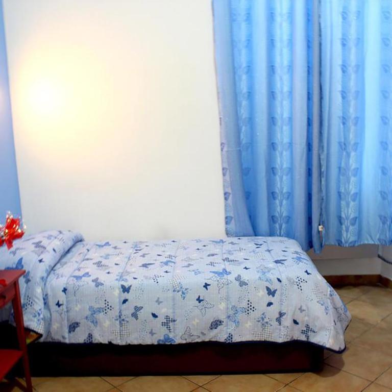 Legend R.G. - Posto Letto in Dormitorio Misto con 5 Letti - 2