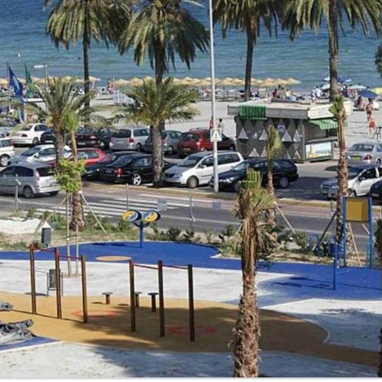 Modern huge appartement, just 100 m from the beach - Apartamento - 40