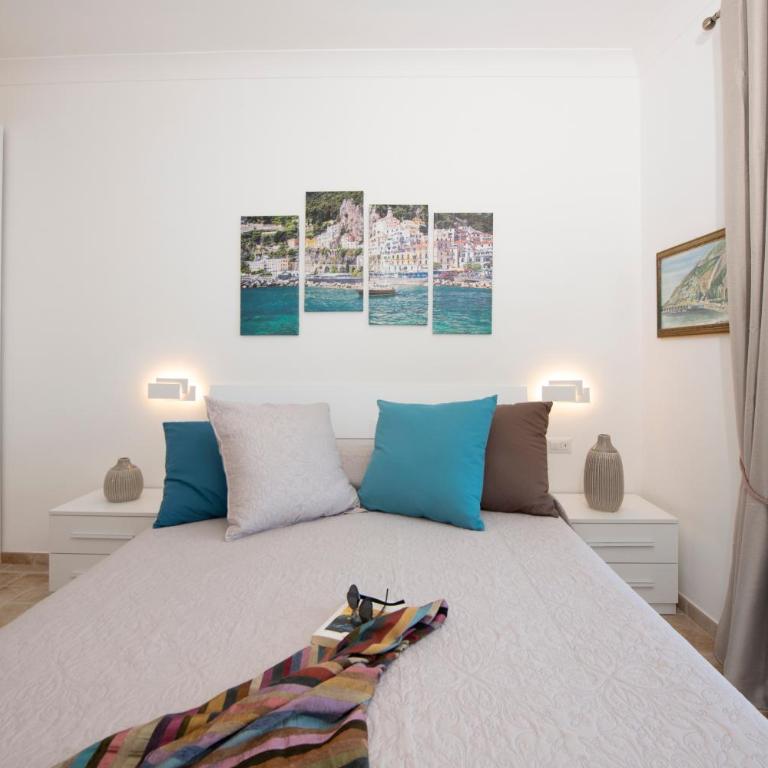 Amalfi Casamia B&B - Camera Matrimoniale Deluxe con Balcone e Vista Mare - 2