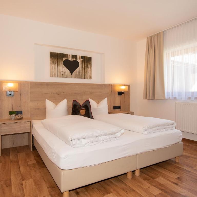 Haus Elisabeth - Doppel- oder Zweibettzimmer - 1