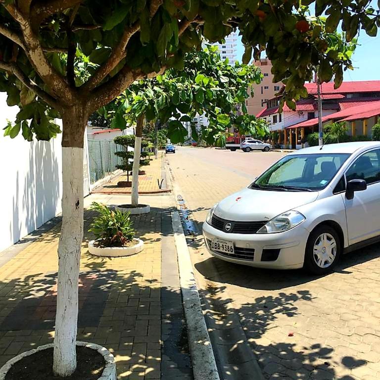 Discoverequador - Apartamento de 3 dormitorios - 76