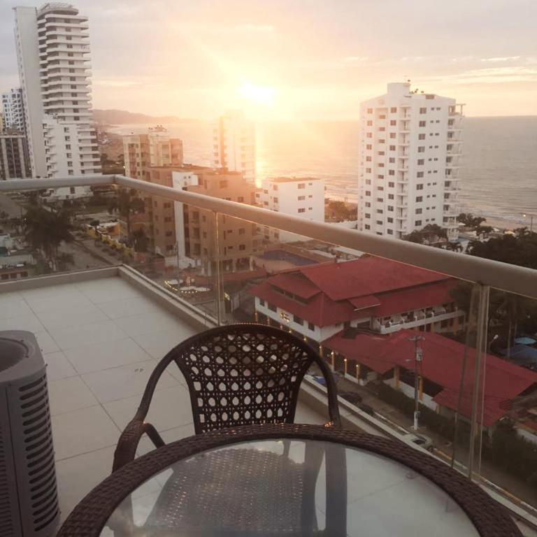 Discoverequador - Apartamento de 3 dormitorios - 61