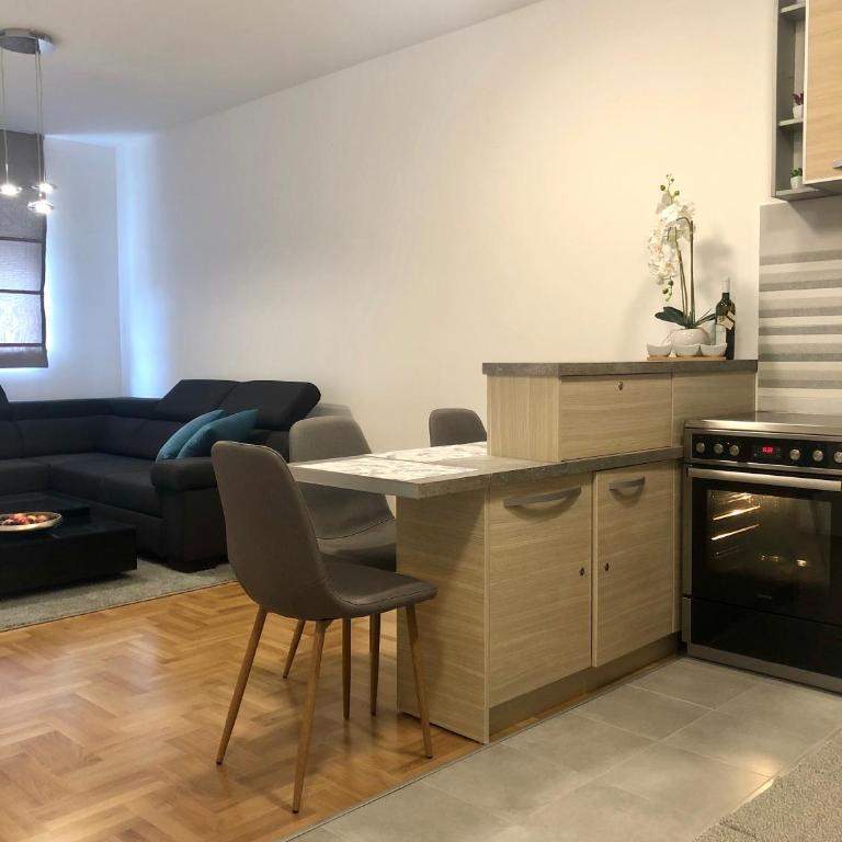 Apartman Mina - One-Bedroom Apartment - 8