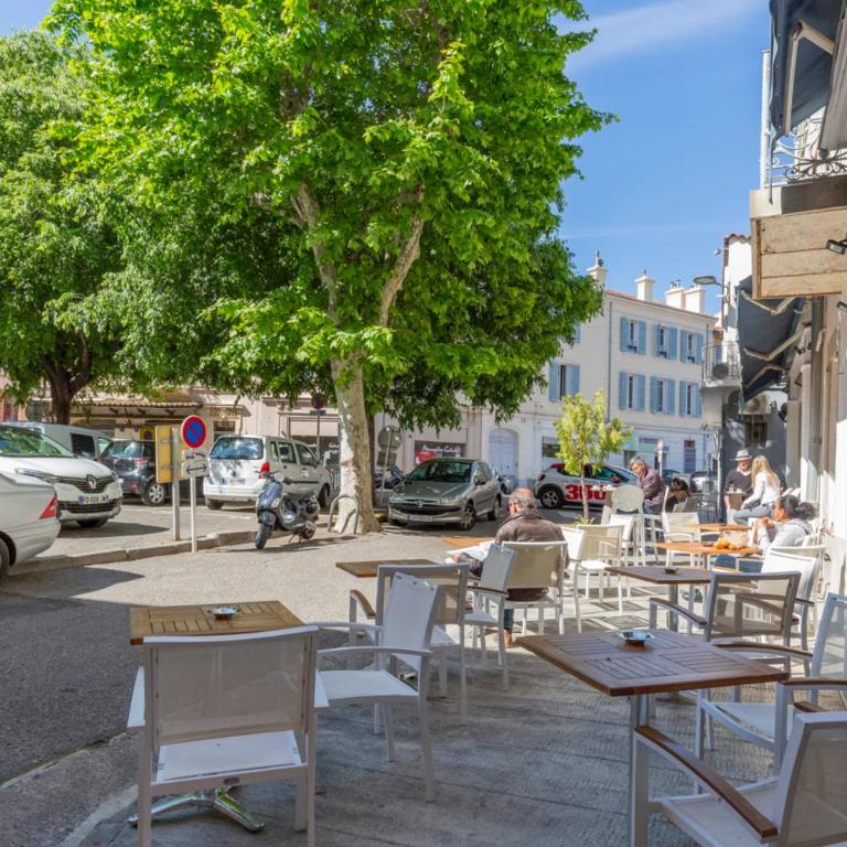 Renovated 2 bedroom duplex apartment in the center of Antibes - Appartement - 11