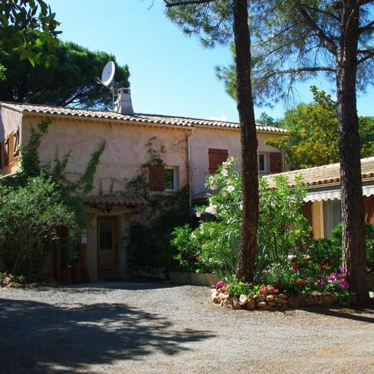AU BOIS FLEURI Location Villa et Studios Roquebrune-sur-Argens - Villa 3 Chambres - 1