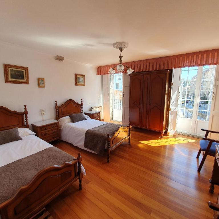 Hostal Giadás - Habitación Doble Estándar - 2 camas - 1