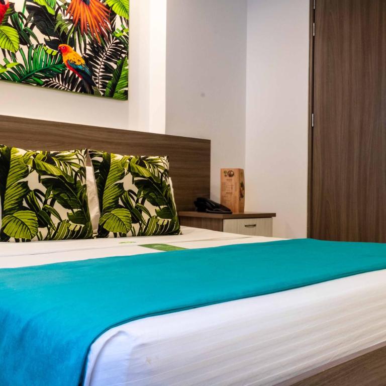 Lleras Green Hotel - Budget Double Room - 1