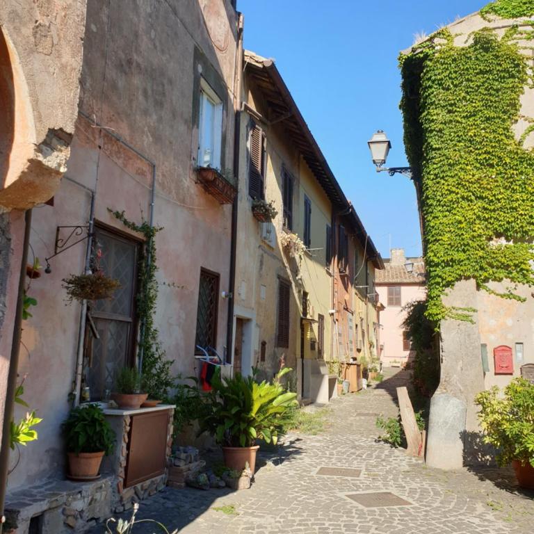 Trilocale Lido di Roma - Appartamento con 2 Camere da Letto - 40