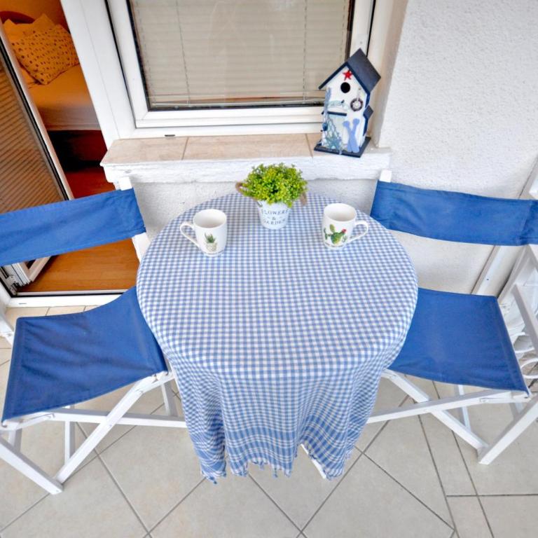 Apartments Nada - Apartment with Balcony - 6