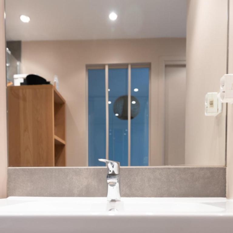 Apartment Well Located Bright And Quiet - Appartement - 14